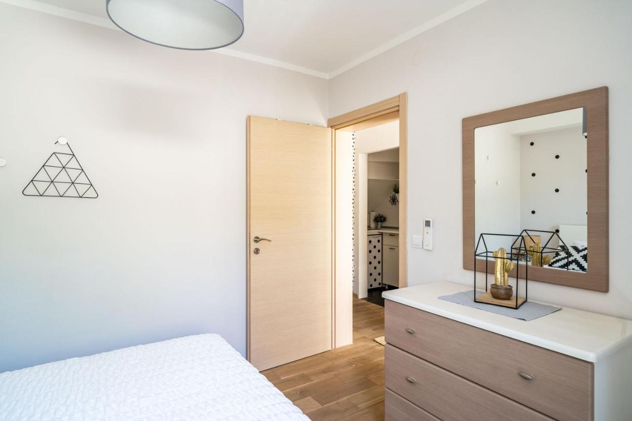Stay U-Nique Studio Apartment In Orašac Eksteriør billede