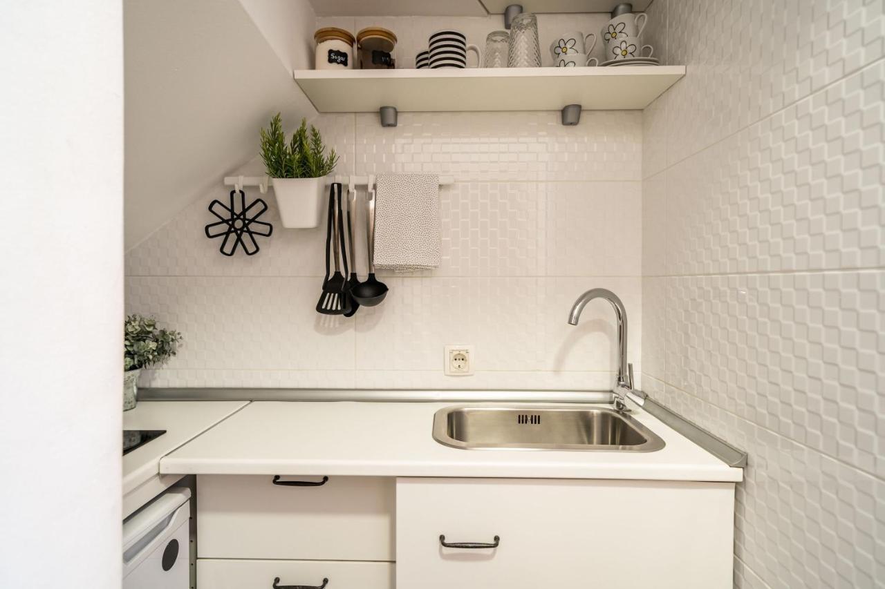 Stay U-Nique Studio Apartment In Orašac Eksteriør billede